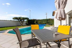 Appartements Studio neuf avec acces piscine : photos des chambres