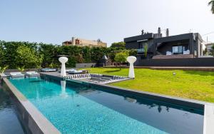 Chania lux villa with Heated pool