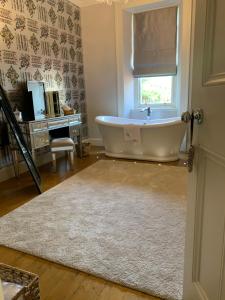 Pollokshields Burgh Hall Lodge Houses