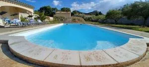 Le Christolive Saint Victor la Coste - 圣洛朗代阿尔布雷