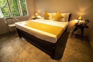 The Villa By R