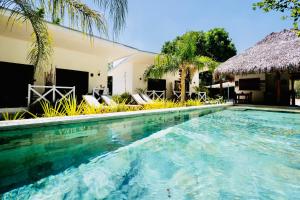 Antema Lodge Secteur Tamarindo, piscine, yoga, gym, jungle et paix