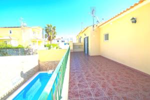 Olival Beach Villa with Pool walking distance to Beach