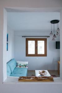 Quiet Panoramic Sea View Home -Large Balcony