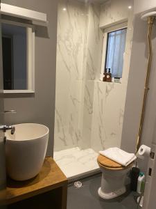 Apartment in Fancy Athenian Neighbourhood