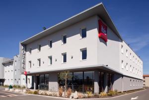 Hotels ibis Clermont Ferrand Nord Riom : photos des chambres