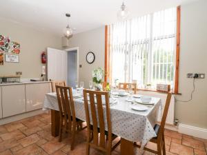 The Cottage at Broadway