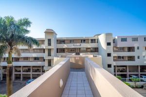 Breathtaking sea view apartment-Margate RSA