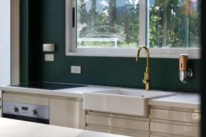 Jungle So Chic, Private Paradise with Lake View