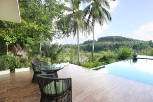 Jungle So Chic, Private Paradise with Lake View