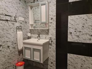 Top Rich Hotel Nuwara Eliya