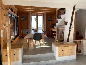 Chalets Le Mont Milo, Spacieux, 5ch, sauna, balneo, Sdjeux, Borne de recharge elec : photos des chambres