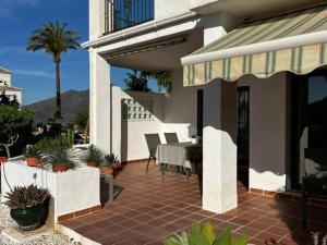Ruim appartement, zonnig terras, Alhaurin Golf!