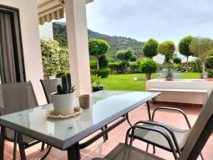 Ruim appartement, zonnig terras, Alhaurin Golf!