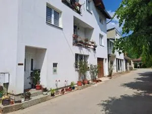 Apartman Naza - Dobroselo