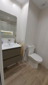 APARTAMENTO A PIE DE PLAYA.