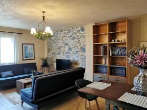 Armonia Petra House
