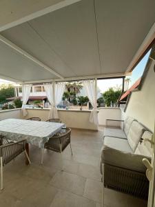 villa TiCia a 100 metri dalla spiaggia con parcheggio privato