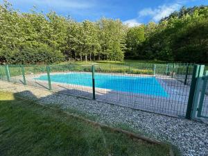 Maisons de vacances Maison independante avec piscine : photos des chambres