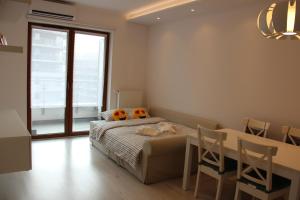 3 Rooms Aircon Apartment with Free Parking Balcony Walking Distance Old Town