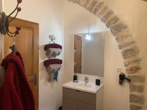 B&B / Chambres d'hotes Manoir du Charme dans les Gorges du Tarn Causses LOZERE : photos des chambres
