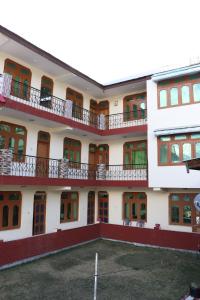 Aaruhee Homestay