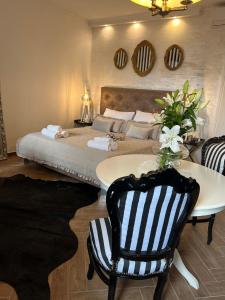 La Dolce Vita luxury Apartments with BEST FREE PRIVATE PARKING IN CITY CENTER