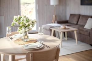 Pineplace twins NIDA