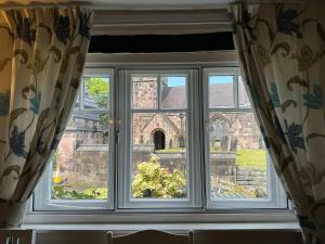 Chapter Cottage, Cheddleton Nr Alton Towers, Peak District, Foxtail Barns, the Ashes