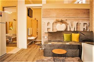 Kassandrou Suite HOT TUB-JAKUZZI - 2 BEDROOMS - BIG BALCONY - CENTER