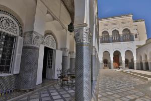 Studio avec piscine et parking prive