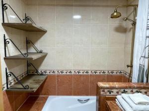 Cozy apartment with large terrace next to the pool