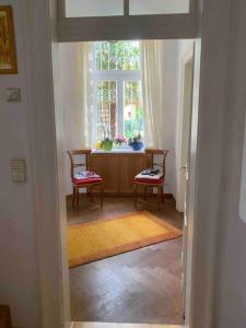 Helles Apartment in historischer Villa