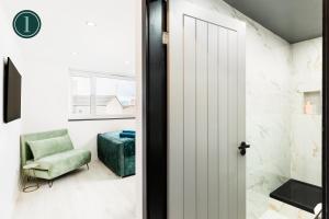 Birmingham Central Deluxe Inn