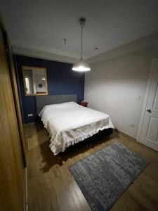 Bosphorus waterfront flat, Cengelköy