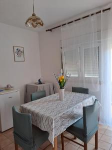 Apartmani Varnica Ana