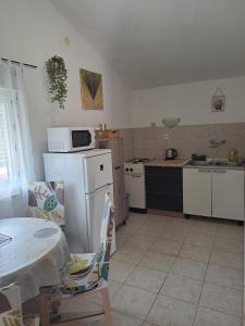 Apartmani Varnica Ana