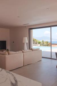 Villas Villa luxe avec piscine et belle vue mer : photos des chambres