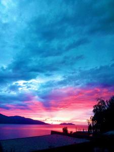 Ramos Hilltop Retreat with Kitchenette and Patio - 1st