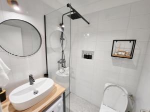 #22 Apartment Split Center 