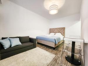 #22 Apartment Split Center 