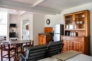 The Knoll Historic Guest Farm