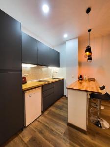 Precioso estudio con dos ambientes