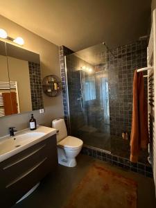 Bright and Spacious 4 bedroom apartment in Hlíðar, Reykjavik