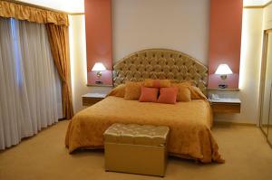 Alkazar Hotel