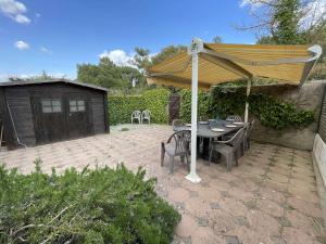 Maisons de vacances Maison renovee 5 pieces, jardin clos, a 2 pas de l'ocean, pour 10 personnes - Saint-Jean-de-Monts - FR-1-224C-231 : photos des chambres