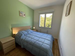 Maisons de vacances Maison renovee 5 pieces, jardin clos, a 2 pas de l'ocean, pour 10 personnes - Saint-Jean-de-Monts - FR-1-224C-231 : photos des chambres