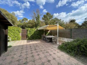 Maisons de vacances Maison renovee 5 pieces, jardin clos, a 2 pas de l'ocean, pour 10 personnes - Saint-Jean-de-Monts - FR-1-224C-231 : photos des chambres