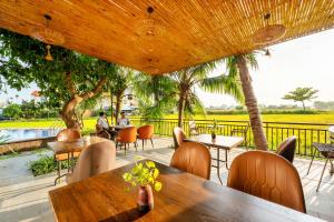 Sunkised Paddy Hoi An Villa