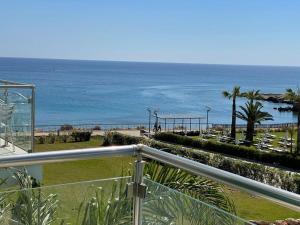 MagesticView seafront apartment